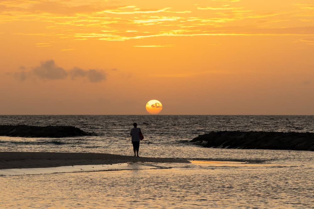 Dharavandhoo sunset Image